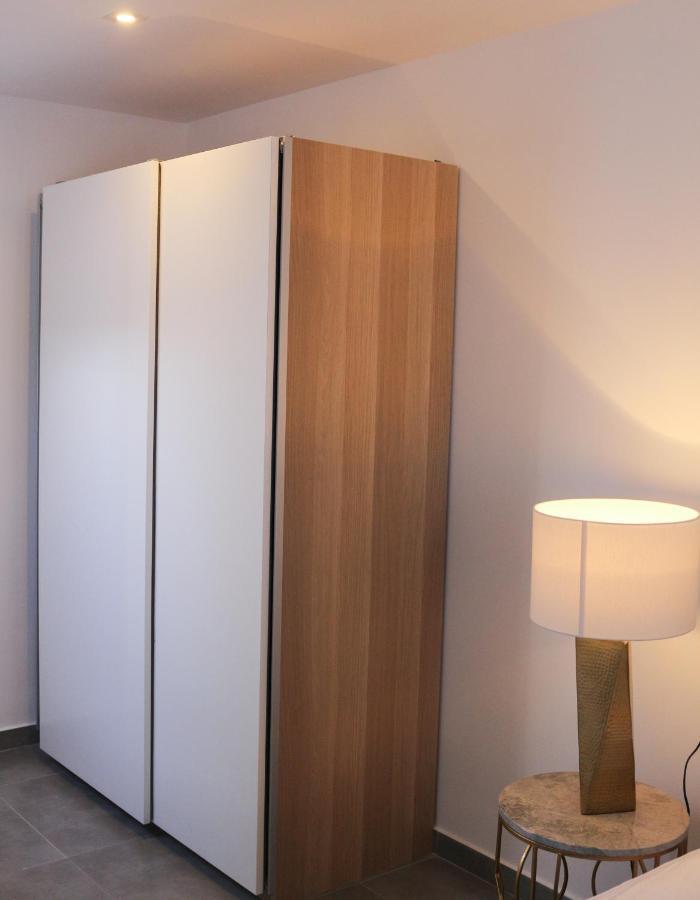 Balaustrada Apartments Бурхасот Экстерьер фото